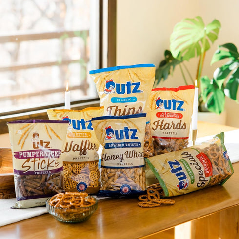 52 oz. Utz Sourdough Nuggets Pretzels Barrel, Bite-Size Pretzels with Classic Sourdough Flavor, Perfectly Salted
