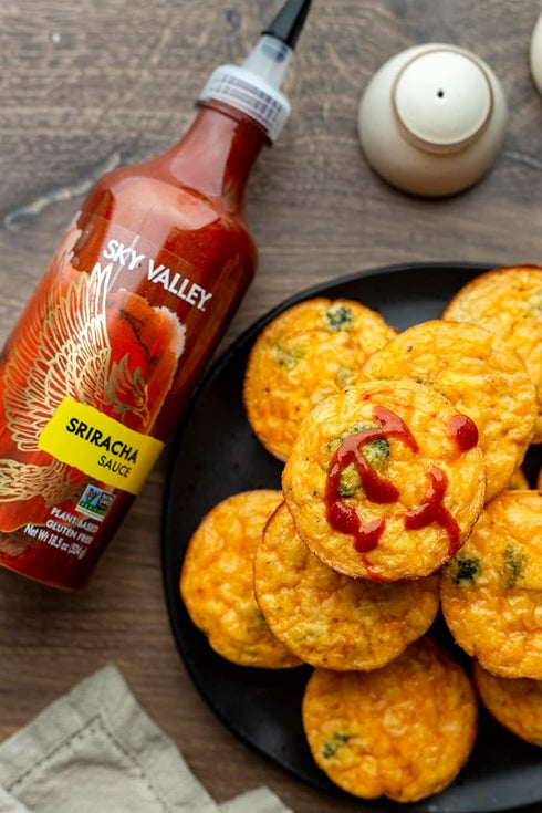 Sky Valley Sriracha Sauce Bundle (Green and Red) - 18.5 Oz (Pack of 2)