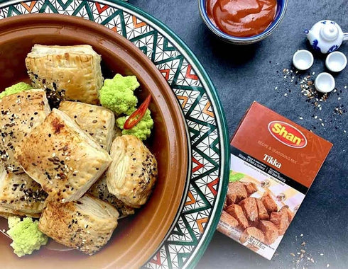 1.76 oz (50g) Shan Tikka Recipe and Seasoning Mix - Spice Powder for Traditional Style BBQ Steak Mix - Suitable