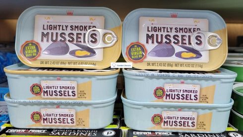 TraderB Trader Joes Lightly Smoked Mussels in Extra Virgin Olive Oil 4.02oz 114g