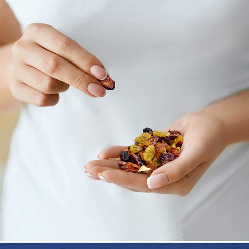 (2 lbs) Traina Home Grown All American Dried Fruit Blend - Peaches, Sweetened Cranberries, Golden Raisins, Sweetened