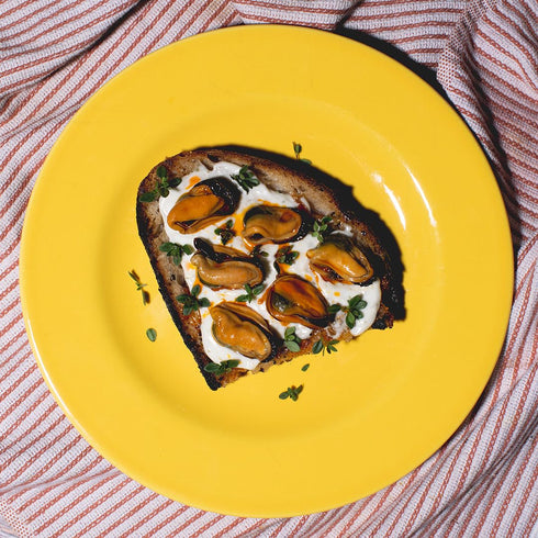Ati Manel Omega-3 1 110g Spanish Mussels Canned in Spiced Pickled Sauce | B Vitamins, | Tinned Seafood by | x Cans