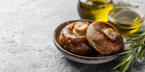 ElleEsse 250mL Elle Esse - Porcini Mushroom Infused Extra Virgin Olive Oil Rich Umami Flavor, Gourmet Finishing Oil