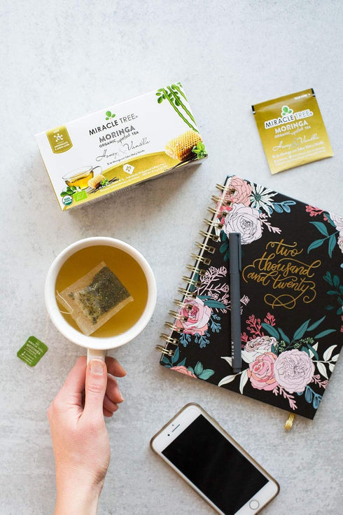Miracle Tree Organic Moringa Superfood Tea, 25 Individually Sealed Bags, Honey & Vanilla