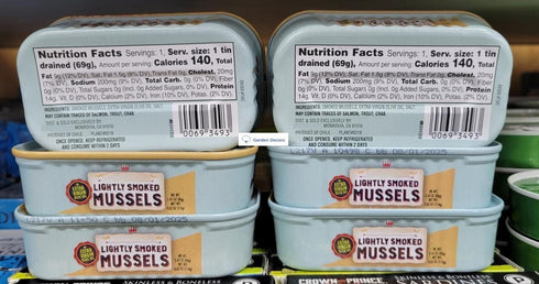 TraderB 4.02oz 114g Trader Joes Lightly Smoked Mussels in Extra Virgin Olive Oil (Six Cans)