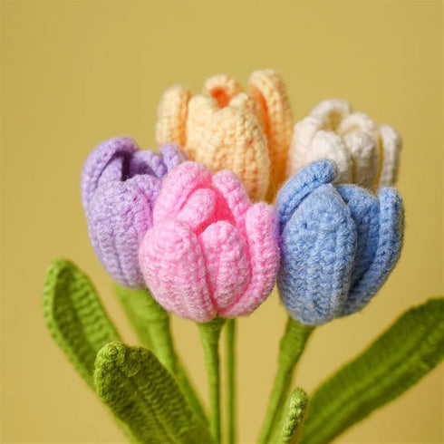 VGHDXXNNHA 5PCS Handmade Crochet Flower Bouquet, Knitting Flower Tulips Bouquet Simulation Flower for Wedding Flower
