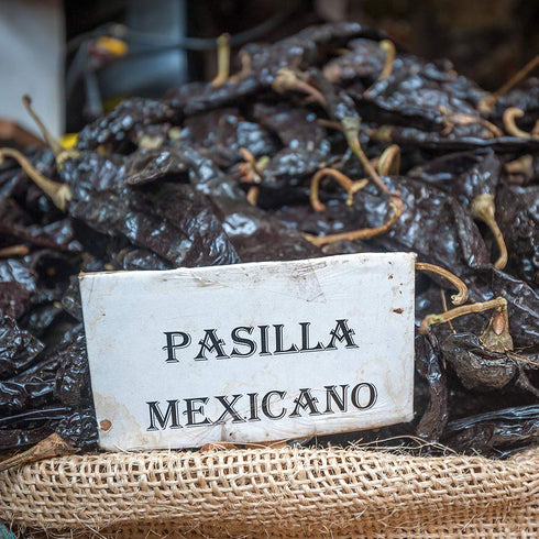 4oz Pasilla Negro Chilaca Dried Whole Chile Seco Peppers, Chili Pods for Authentic Mexican Food
