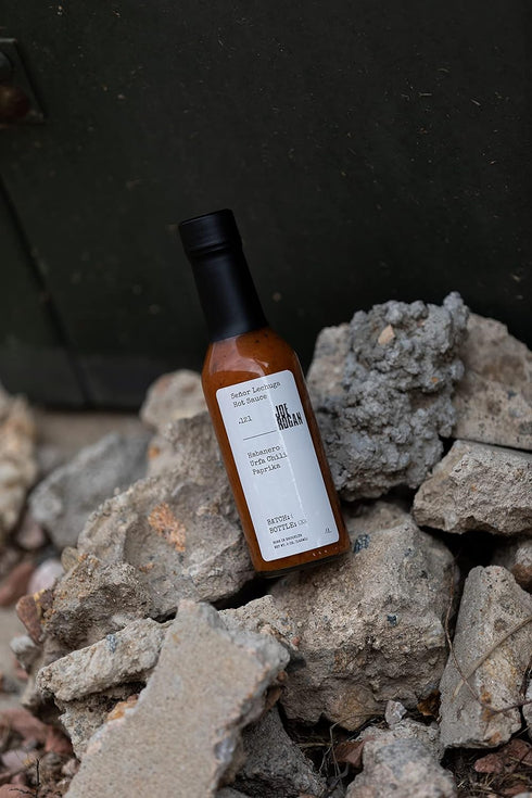 .121 Joe Rogan x Seor Lechuga Hot Sauce Habanero, Urfa Chili, Paprika