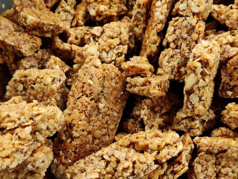 BROKEN TOWN (11.5oz) (1, Granola Bricks (Whiskey Walnut) Whiskey Walnut)