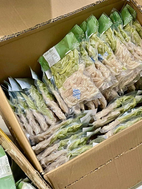 Generic 500g Mut Dua Non Homemade Young Coconut Candy Strips, Low Sugar, Natural Colors, White and Pandan Green Mix