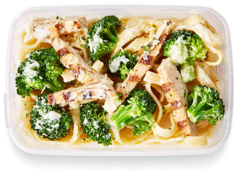 WHOLE FOODS MARKET KITCHENS 12 Whole Foods Market, Chicken Fettuccine Alfredo, Ounce