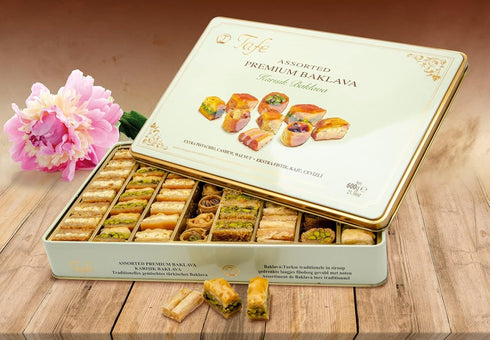 Marmara Share the Delight 600gm 21.1 60 Premium Baklava Assorted Sweet Dessert Holiday Gift Basket Tin Box Pistachio
