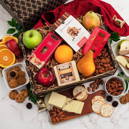Capalbo's Fruit & Cheese Snacker's Gift Box | Fruit & Cheese Gift