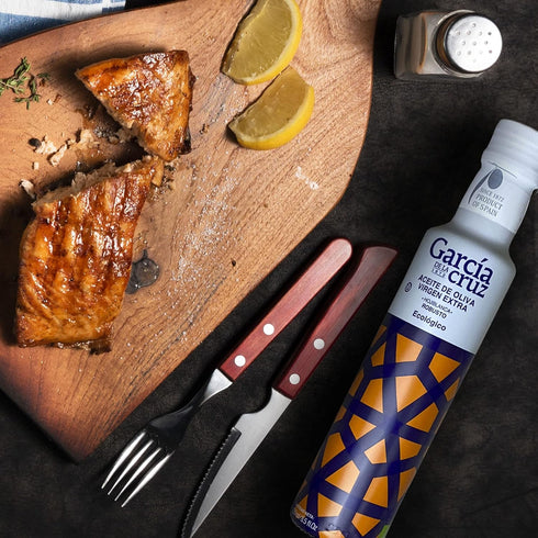 250 ml GARCA DE LA CRUZ - Organic Extra Virgin Olive Oil, Hojiblanca Variety, Single Varietal, Smooth Body, Balanced