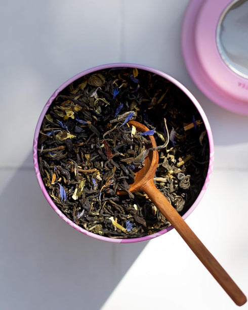 JusTea PURPLE JASMINE Loose Leaf Purple Tea, Tin with Hand Carved Tea Spoon, 40+ Cups, Low Caffeine