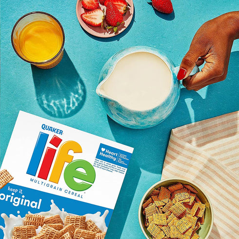 22.3OZ Quaker Life Original Cereal, Box