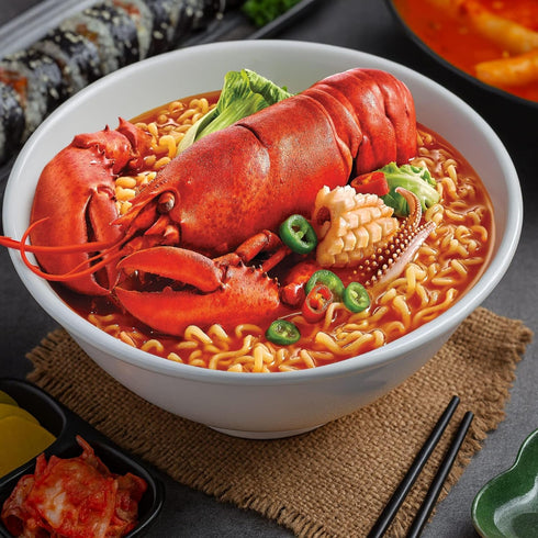 Pack 8, 110g (3.88 oz) 8 Paldo Fun & Yum Lobster Instant Big Cup Noodles with Soup, of Lobster Seafood Flavor Based