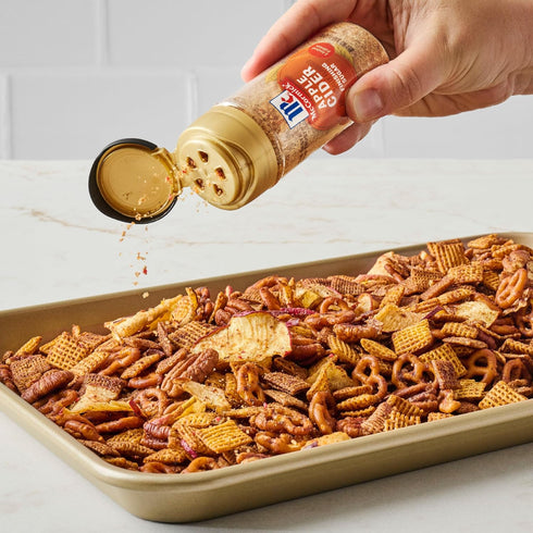 3.61 oz McCormick Finishing Sugar, Apple Cider, Limited Edition, Sweet Blend of Tart Apple and Warm Spices, For French