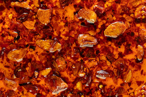 16 oz The "Hot Tub" from Hot Crispy Oil, Unique Blend of Fresh Crispy Garlic, Shallots, Hot Chili Peppers and Olive