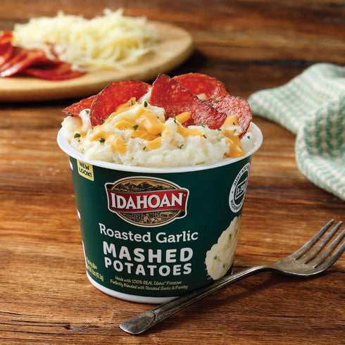 1.5 oz (24 count) Idahoan Roasted Garlic Instant Mashed Potatoes Cup