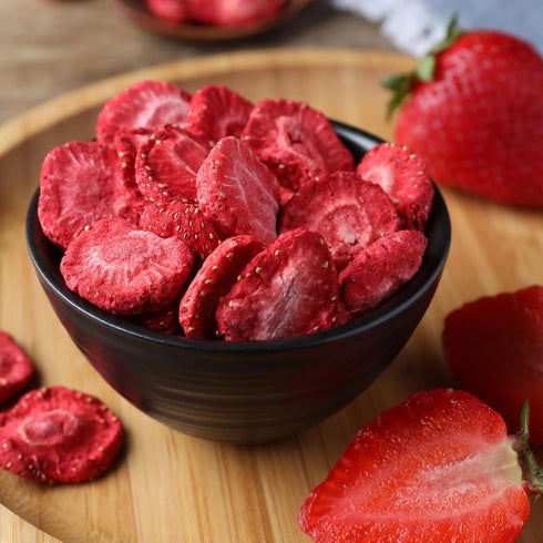 4 Oz, 100% Anna and Sarah Freeze Dried Slice Strawberries Natural Sliced Fruit, Great for Healthy Snacks, Smoothies
