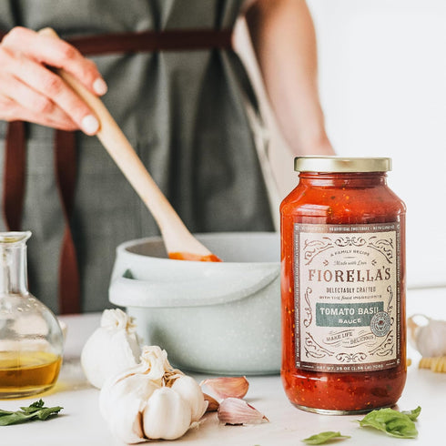 25 Oz (Pack 2) Fiorella's Tomato Basil Pasta Sauce - Tomato Sauce Made with Fresh Ingredients - Seed Oil Free, No Sugar