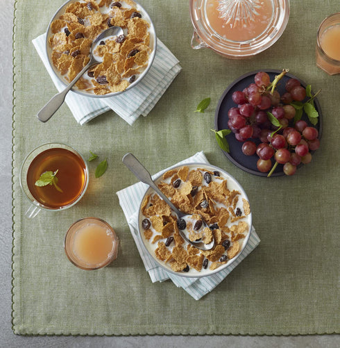 Post 16.6 OZ Raisin Bran Cereal, Made with Wheat and Bran Flakes and Sweet Sun-Maid Raisins, Box