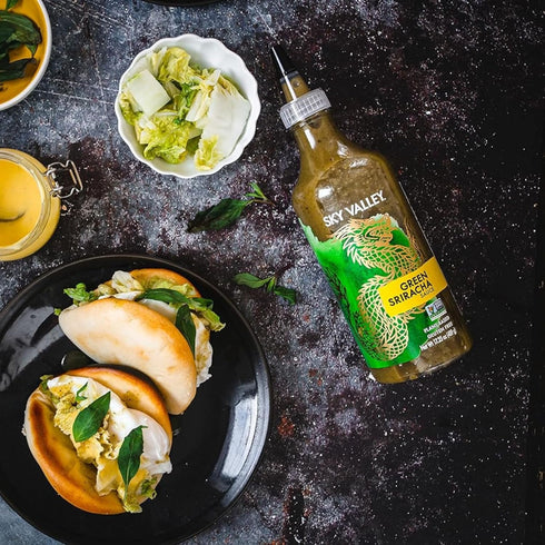Sky Valley Green Sriracha Sauce 17.25 Oz Each, Spicy Green Hot Sauce, Lime, Jalapeno, Cilantro (Pack of 2)