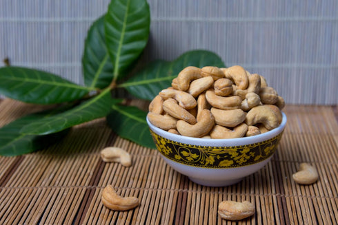 7 Oz Roasted Salted Cashew Nuts
