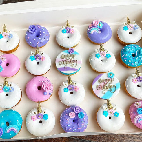 Set 60 of Edible Unicorn Icing Flowers - Lavender & Pink Sprinkles