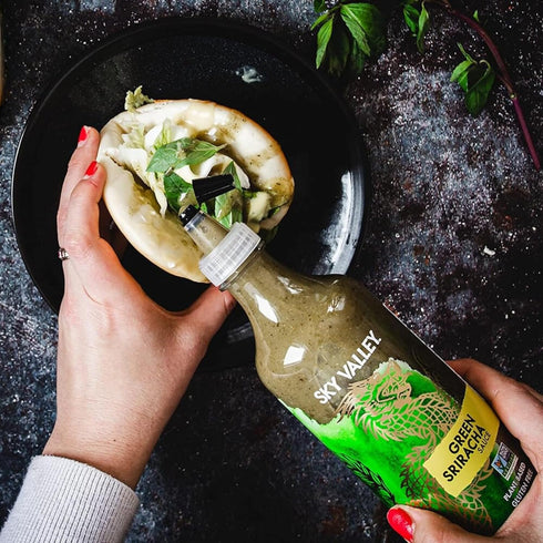 Sky Valley Green Sriracha Sauce 17.25 Oz Each, Spicy Green Hot Sauce, Lime, Jalapeno, Cilantro (Pack of 2)
