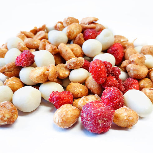 3 NY SPICE SHOP Candy Honey and Milk Medley Mix Pound Trail Mix Snack Mixture of Honey Roasted Peanuts, Sugar Toasted