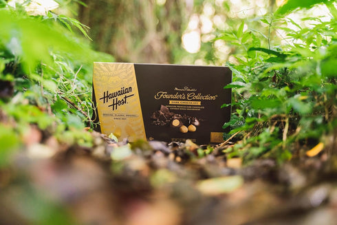 Hawaiian Host 7 Oz Founders Collection - Dark Chocolate Macadamia Nuts - Gift Box