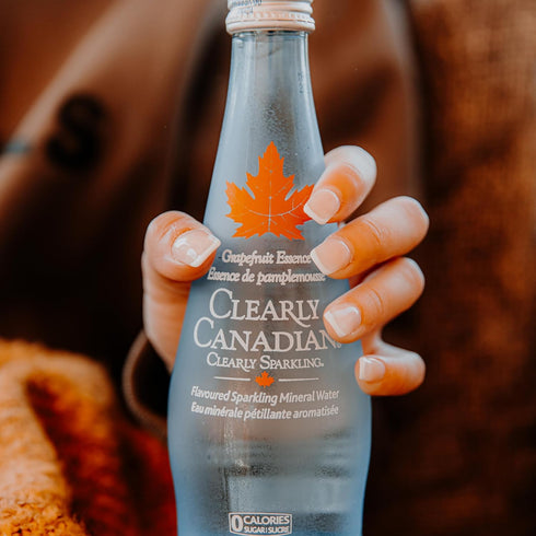 1 (12 325mL) Clearly Canadian Clearly Sparkling Grapefruit Essence Unsweetened Flavored Sparkling Mineral Water, Zero