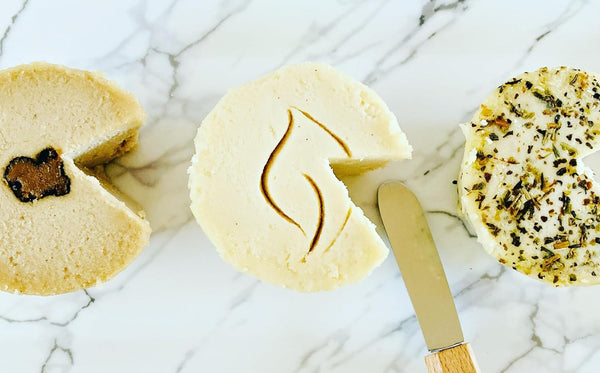 THE VEGAN CHEESE SHOPPE Macadamia Nut ''Brie'' Trio: Classic, Herbes de Provence & Black Truffle. Smooth
