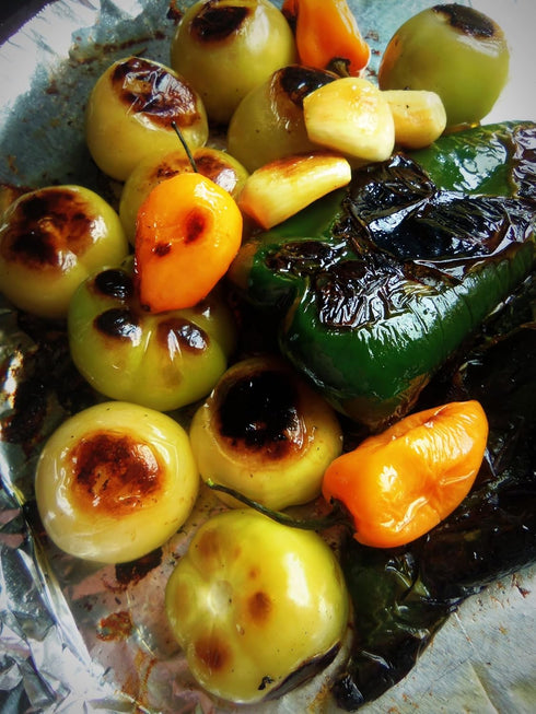 4 Tomatillo, Whole fresh Tomatillos, pounds worth of Whole Tomatillos. COOL BEANS n SPROUTS.