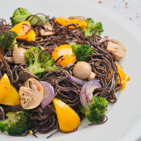 8 oz (6 Pack) The Only Bean - Organic Black Bean Spaghetti Pasta - High Protein, Keto Friendly, Gluten-Free, Vegan