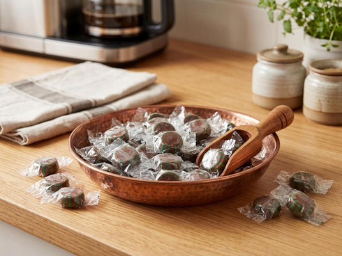 Emporium Candy 2 lbs Chocolate Starlight Candy - Bulk Minty Cocoa Hard Swirl Individually Wrapped Classic Dessert Mint