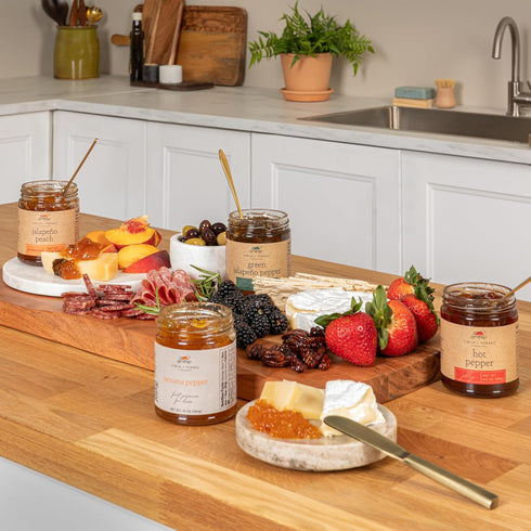 Finch 5 Pack + Fennel Piece Hot Pepper Jelly Sampler Gift Box