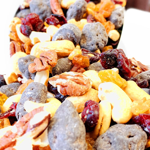 Packs 3 NY SPICE SHOP Candy Sweet Sea Salt Sensation Trail Mix with Mixed Nuts - Dried Fruit Healthy Snacks for Adults