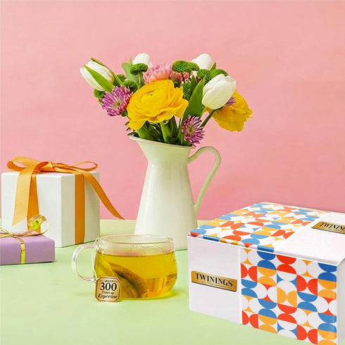 Pack (22 Count), 22 Twinings Tea Bag Sampler Assortment in Giftable Box, Variety Unique Flavours for Tea Lovers: Women