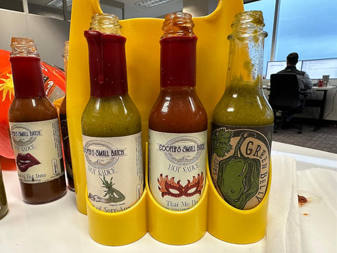 SAUCE CADDY DADDY 6-bottle 5oz Carrier for Hot Sauce, Holds Standard Bottles, Hot Sauce Organizer, Condiment Holder