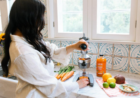 99% 34 oz. Lucys Family Owned - AMERICAN CARROTS Organic Pure Carrot Juice, Glass Bottle (Fresh Pressed