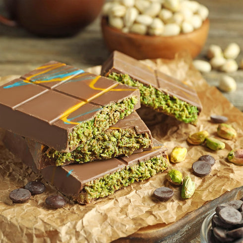 200g, 7.05 Oz Luxury Dubai-Style Chocolate Bar Rich & Exotic Gourmet Milk Chocolate, with Pistachio Butter Cream
