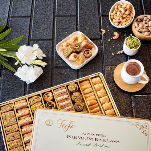 Marmara Share the Delight 600gm 21.1 60 Premium Baklava Assorted Sweet Dessert Holiday Gift Basket Tin Box Pistachio