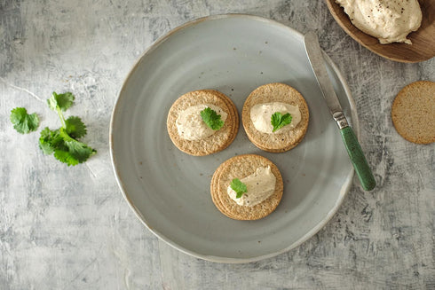 8.8oz Nairn's Organic Whole Grain Oat Crackers