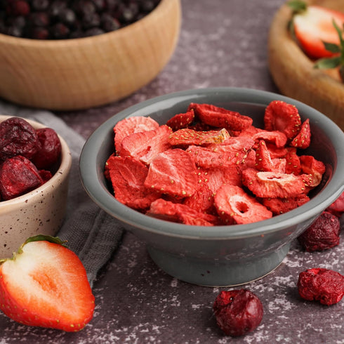4 Oz, 100% Anna and Sarah Freeze Dried Slice Strawberries Natural Sliced Fruit, Great for Healthy Snacks, Smoothies