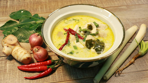 Lobo Pack 2 Tom Ka Soup Cooking Kit (Tom Ka Paste, Coconut Milk, Dried Spices)