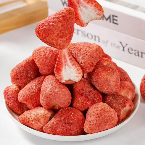 SIJIYUNLI 100g/3.52oz -Freeze dried strawberries Whole strawberry,Non fried|Low calorie|Vegan.Leisure snacks for Binge
