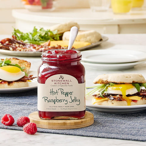 12.75 oz Stonewall Kitchen Hot Pepper Raspberry Jelly